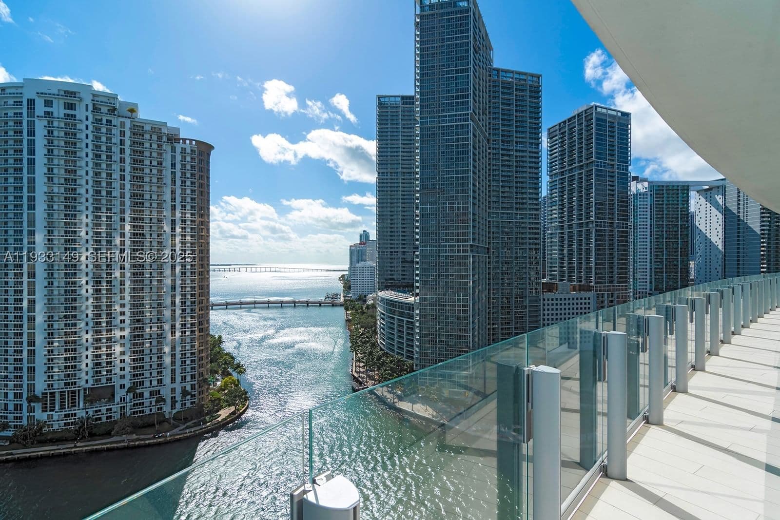 5-bedroom Condo — 300 Biscayne Blvd Way #1901, Miami, FL 33131