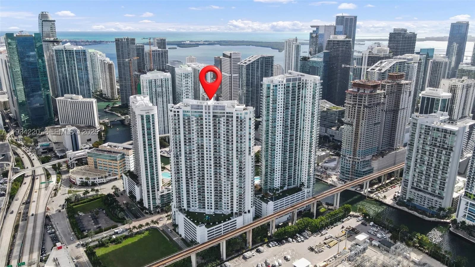 1-bedroom Condo — 90 3rd St #2109, Miami, FL 33130