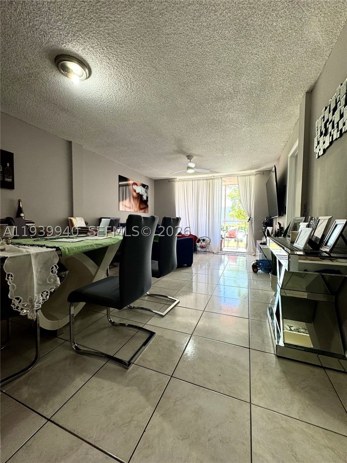 2-bedroom Condo — 19729 114th Ave #250, Miami, FL 33157