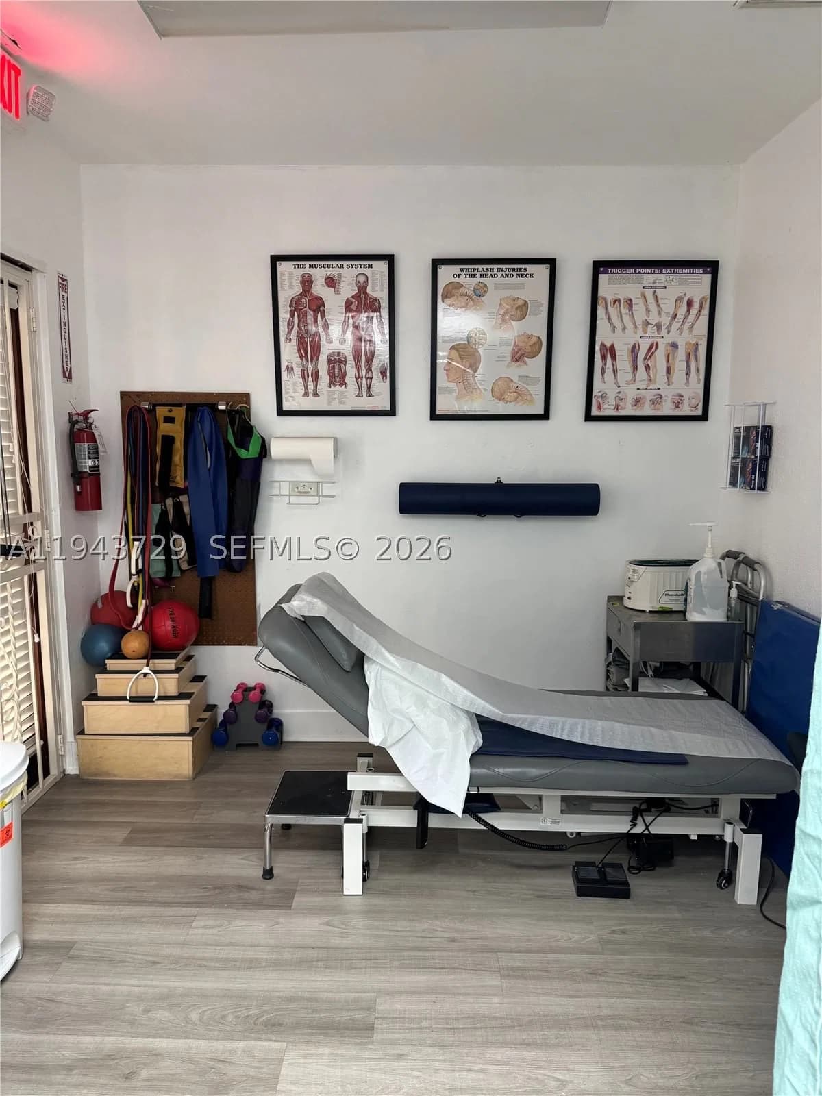 Mülk — 600 25th St, Hialeah, FL 33013