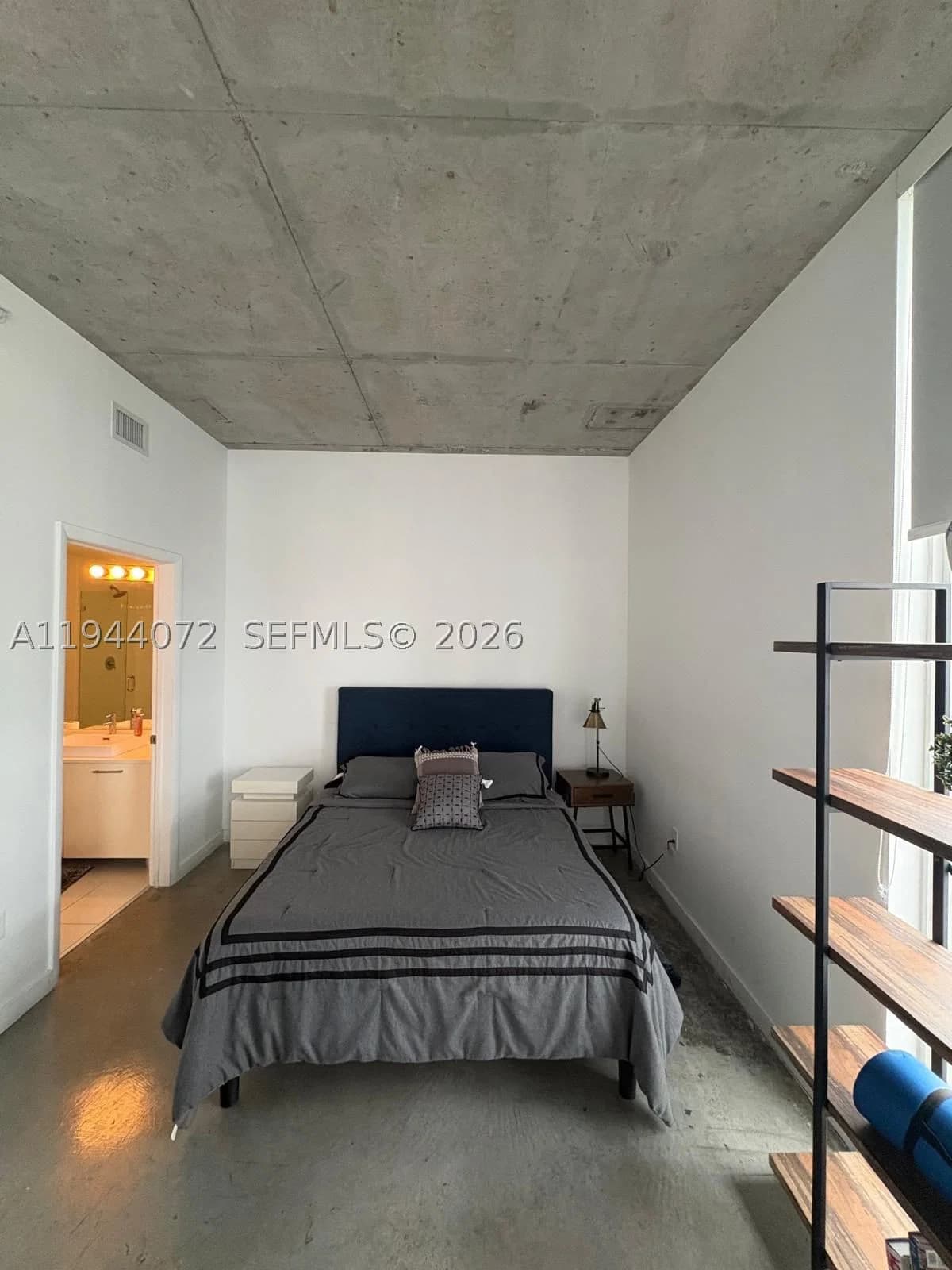 1-bedroom Condo — 151 1st St #3404, Miami, FL 33131