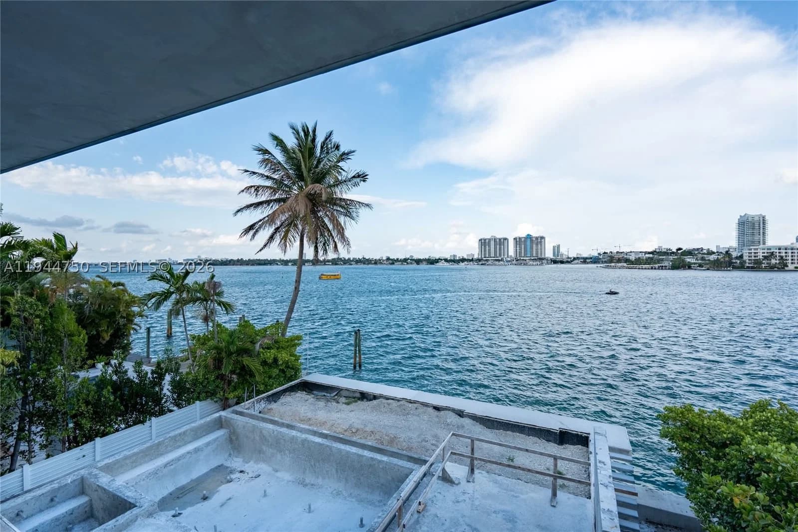 5-bedroom Single-Family Home — 333 Rivo Alto Dr, Miami Beach, FL 33139
