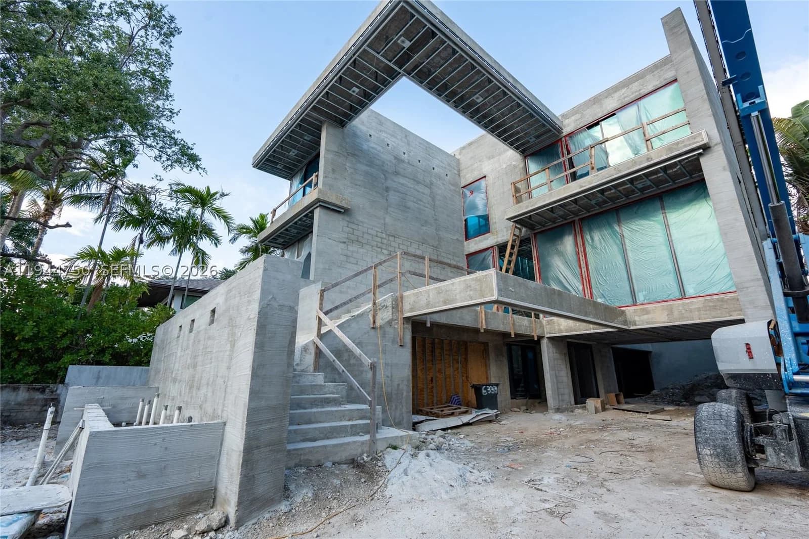 5-bedroom Single-Family Home — 333 Rivo Alto Dr, Miami Beach, FL 33139