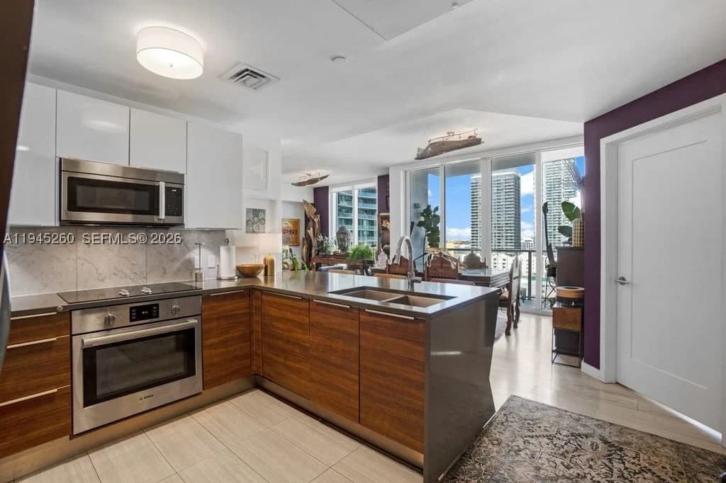 1-bedroom Condo — 601 27th St #1505, Miami, FL 33137