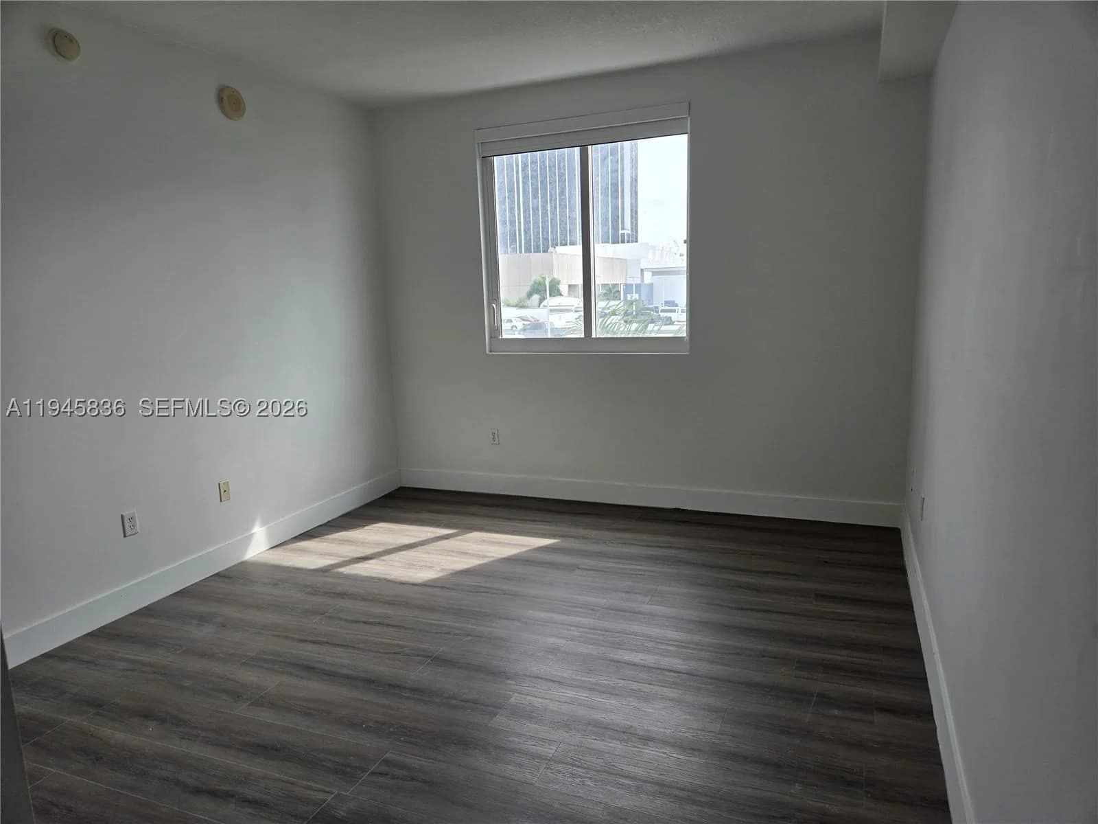 2-bedroom Condo — 275 18th St #503, Miami, FL 33132