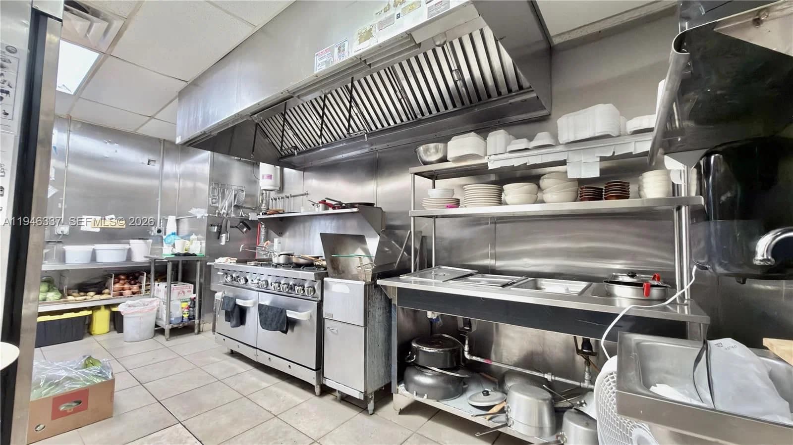 Property — Restaurant For In North Miami Beach Area, North Miami, FL 33181