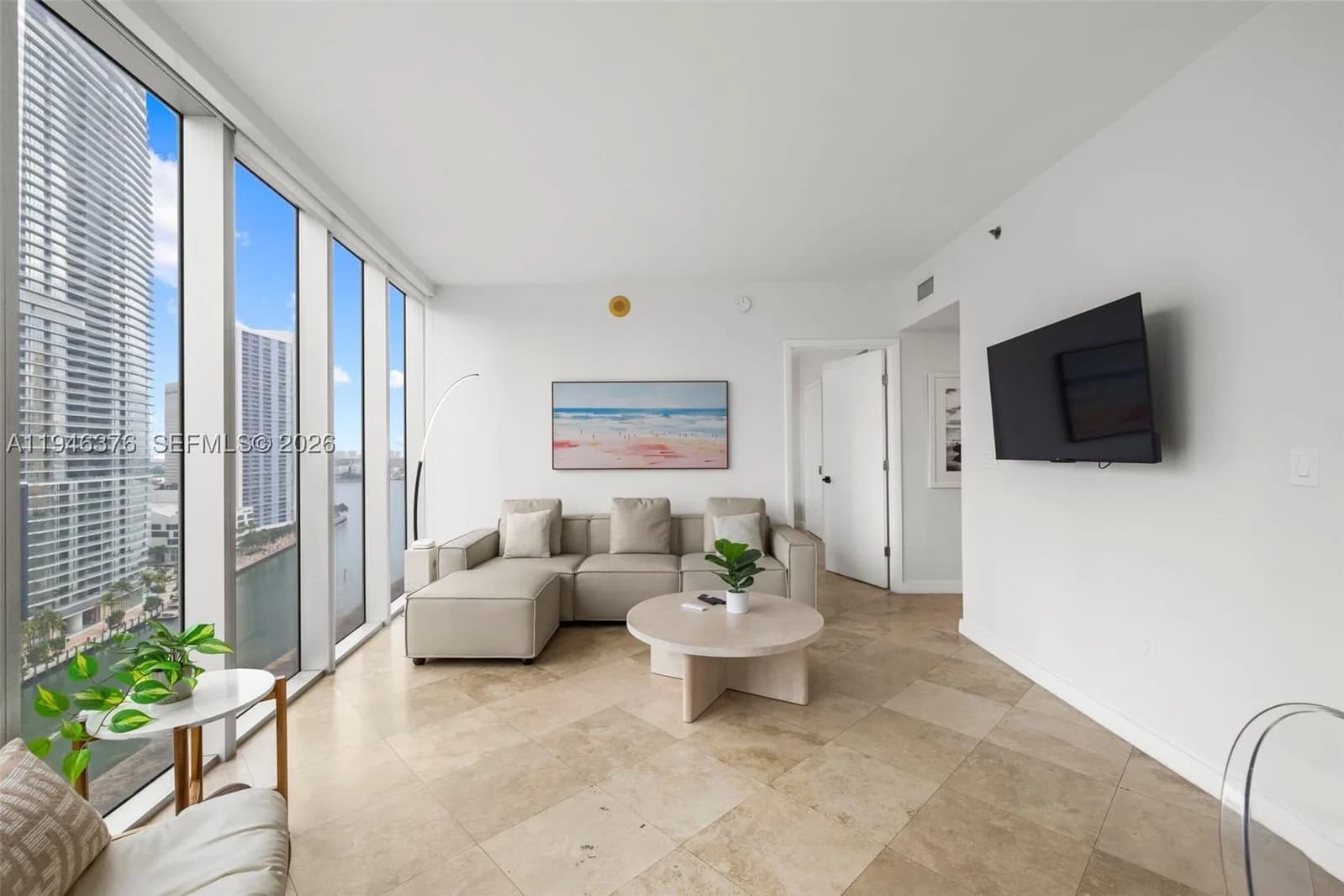 2-bedroom Condo — 485 Brickell Ave #1804, Miami, FL 33131