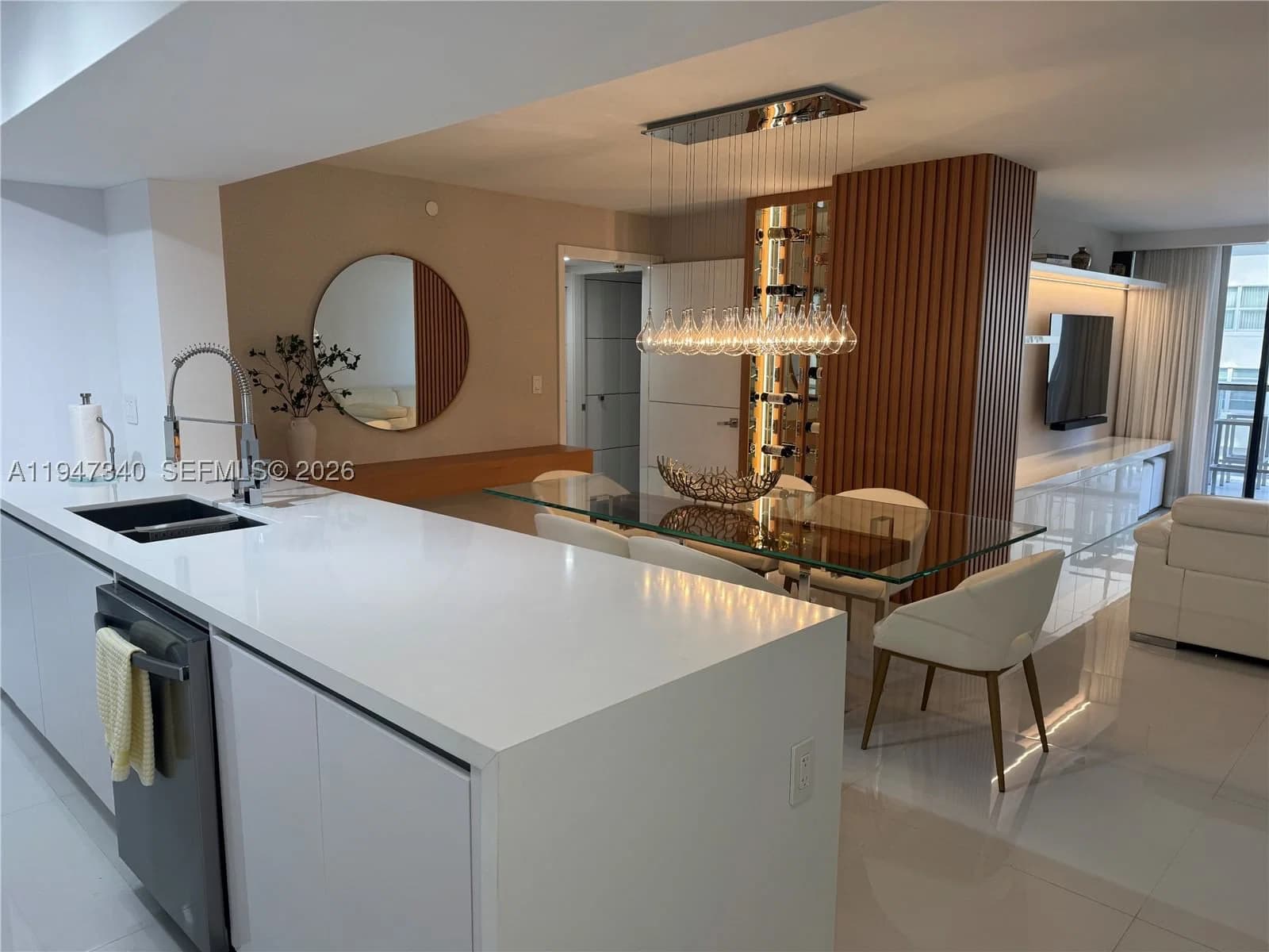 2-bedroom Condo — 5757 Collins Ave #504, Miami Beach, FL 33140