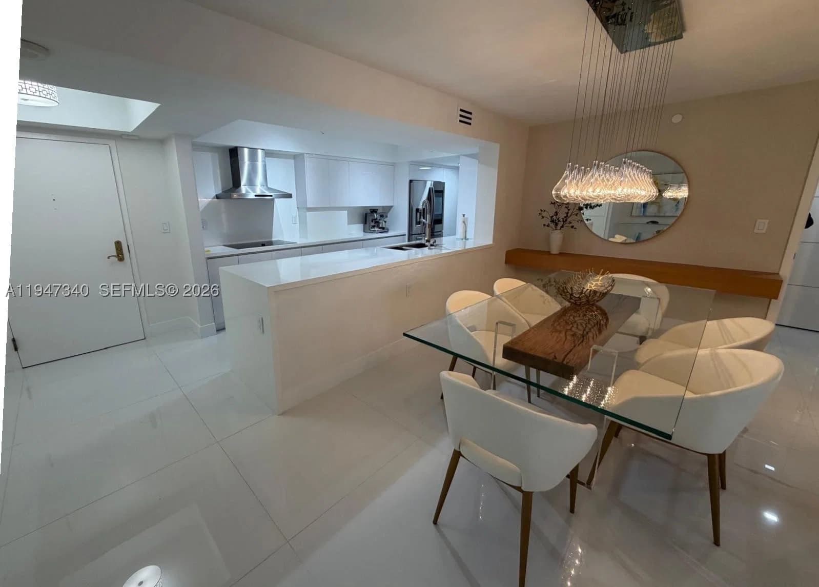 2-bedroom Condo — 5757 Collins Ave #504, Miami Beach, FL 33140