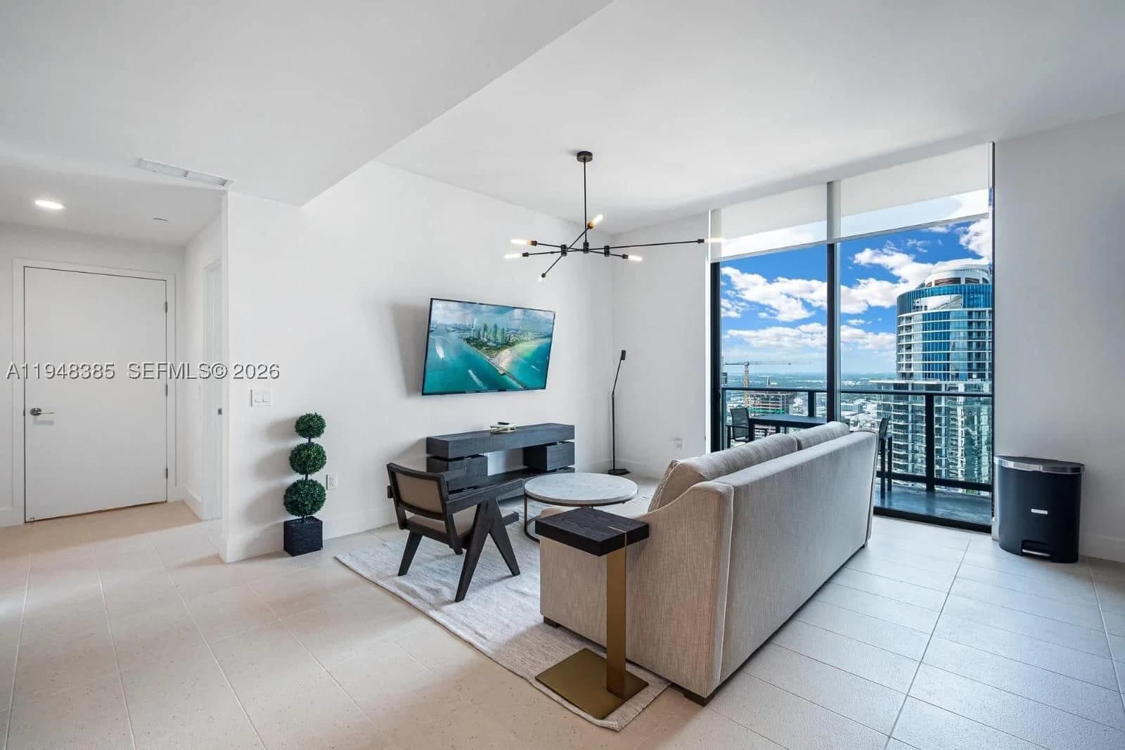 2-bedroom Condo — 159 6th St #5101, Miami, FL 33132