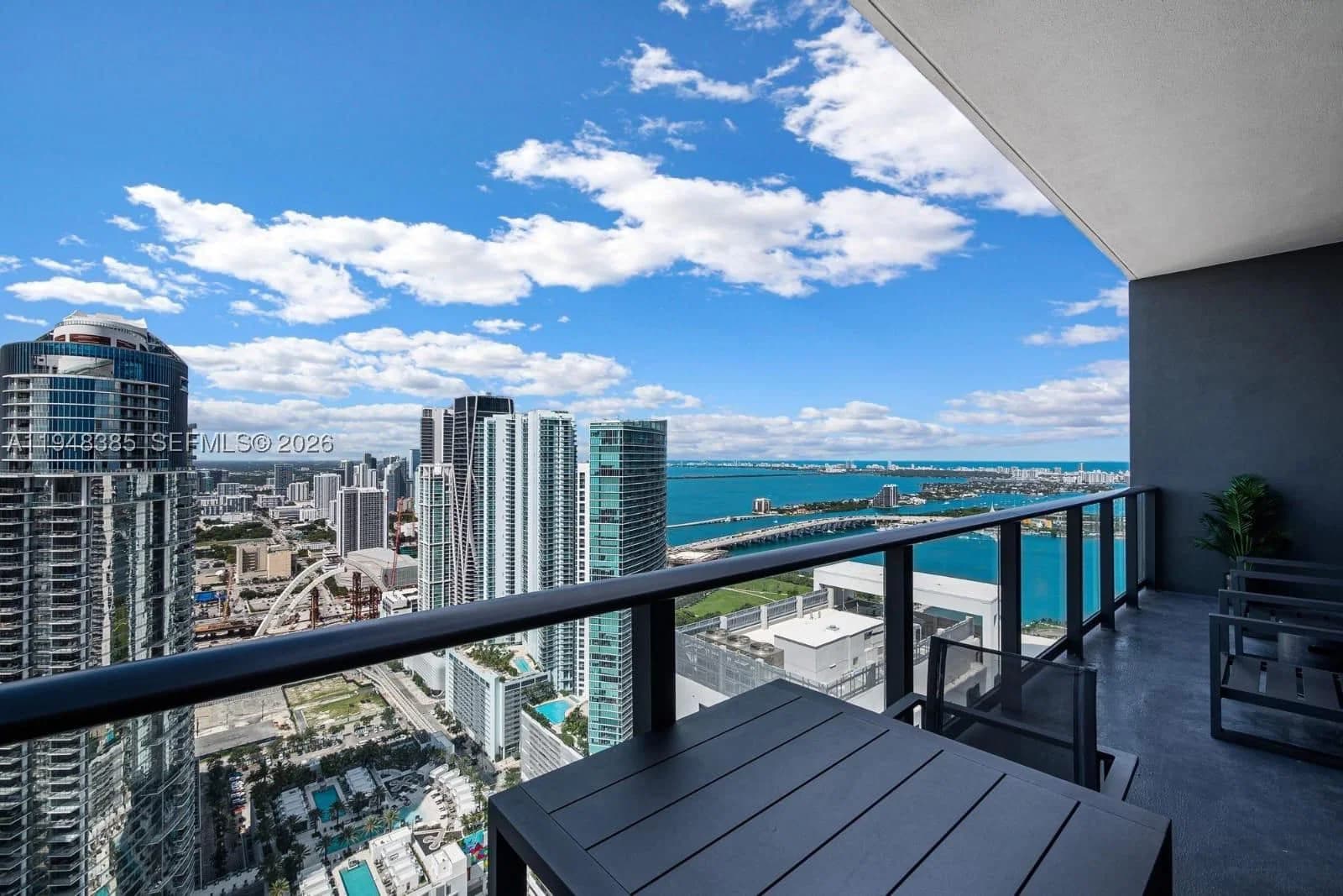 2-bedroom Condo — 159 6th St #5101, Miami, FL 33132