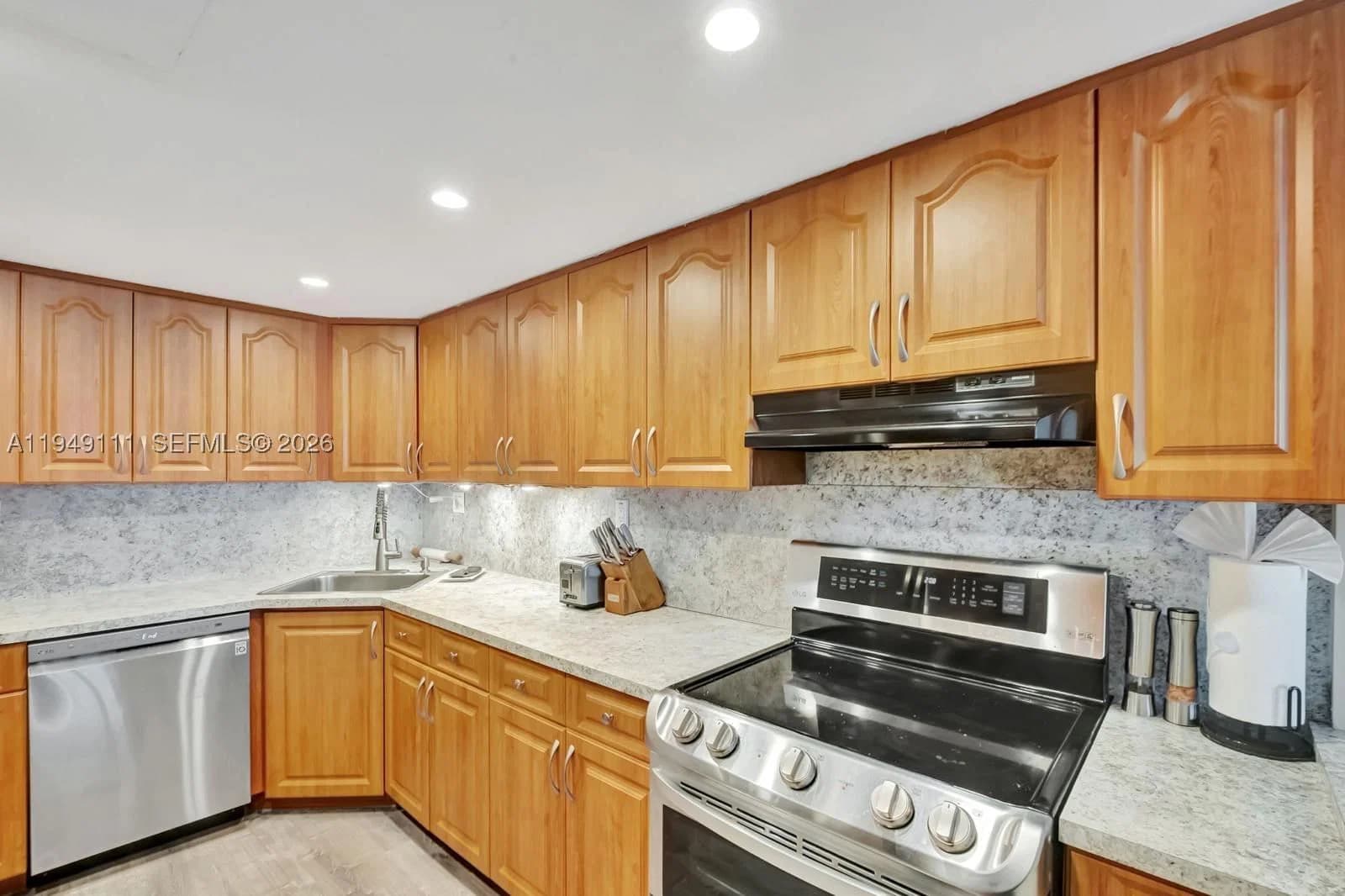 2-bedroom Condo — 5401 Collins Ave #340, Miami Beach, FL 33140