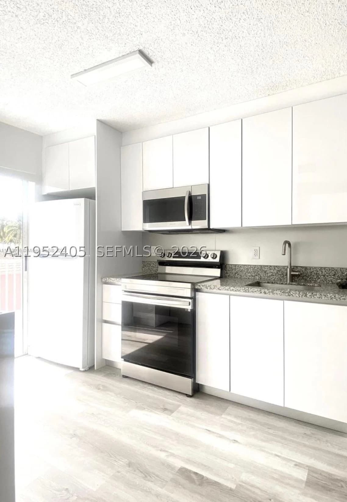 2-bedroom Condo — 2575 27th Ave #210, Miami, FL 33133