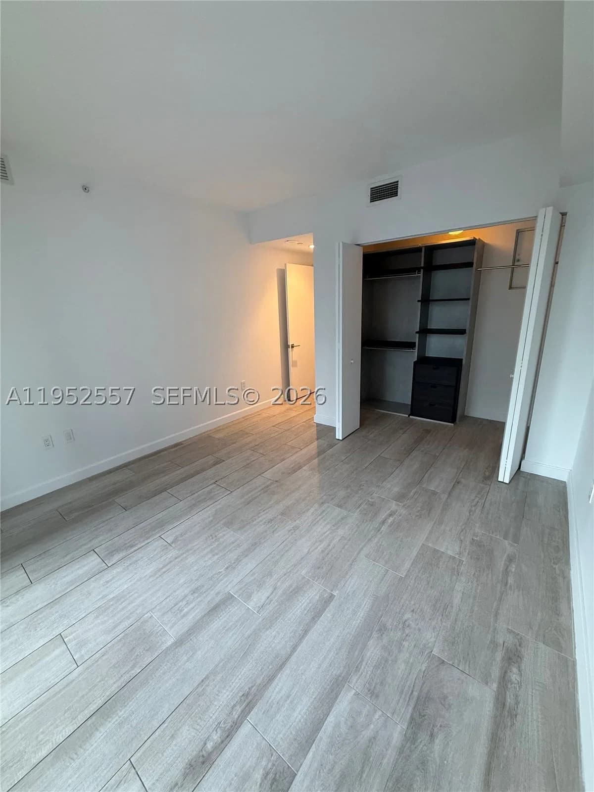 1+1 Condo — 45 9th St #1004, Miami, FL 33130