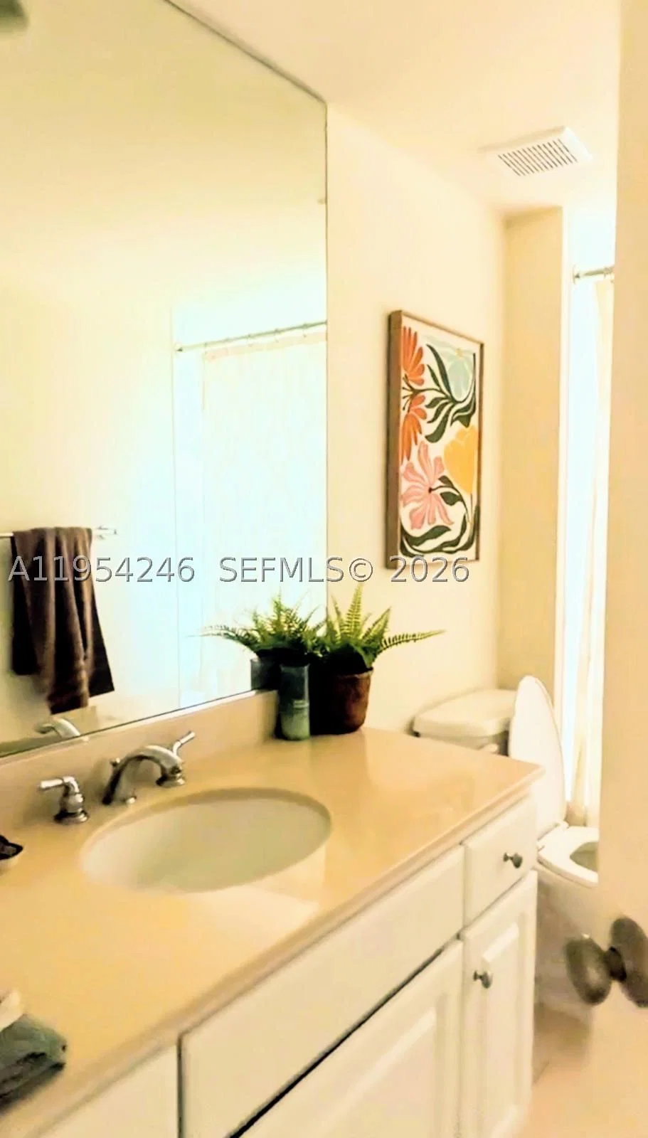 2-bedroom Condo — 2000 Bayshore Dr #801, Miami, FL 33137