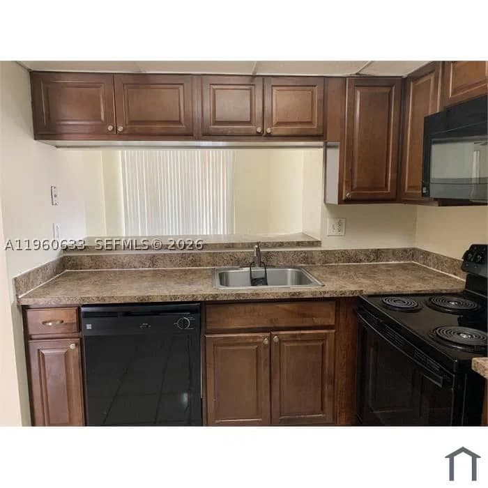 2-bedroom Condo — 19791 114th Ave #331, Miami, FL 33157