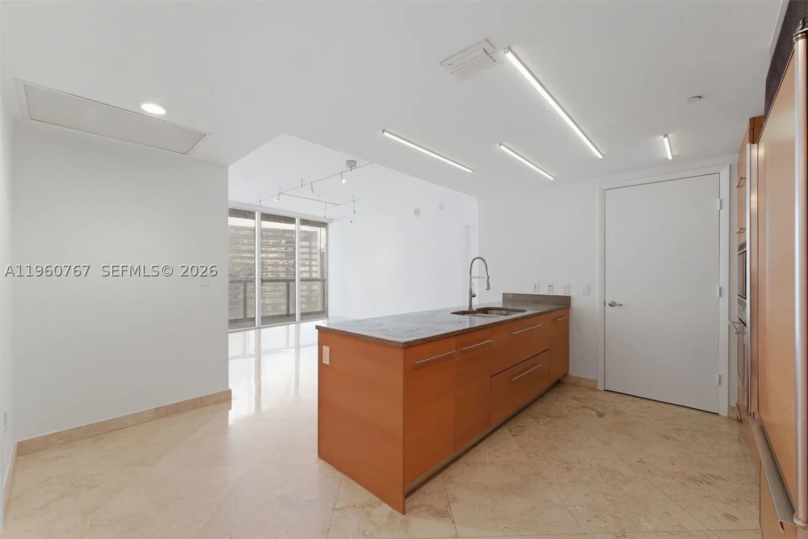 2-bedroom Condo — 475 Brickell Ave #3513, Miami, FL 33131