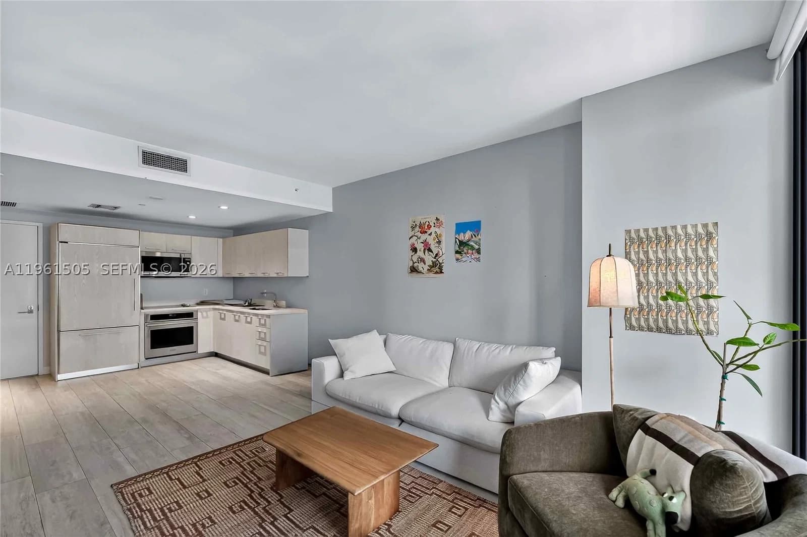 1+1 Condo — 45 9th St #3807, Miami, FL 33130