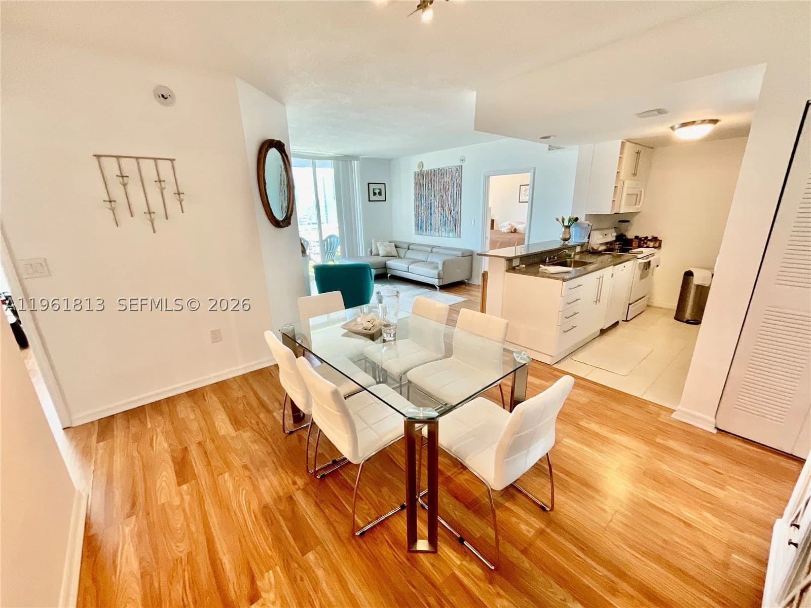 2-bedroom Condo — 275 18th St #1705, Miami, FL 33132