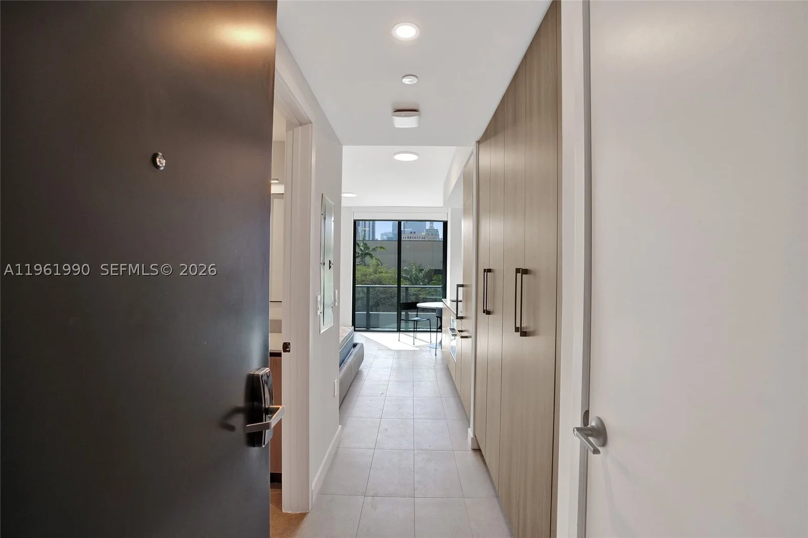 Condo — 121 5th Street #401B, Miami, FL 33132