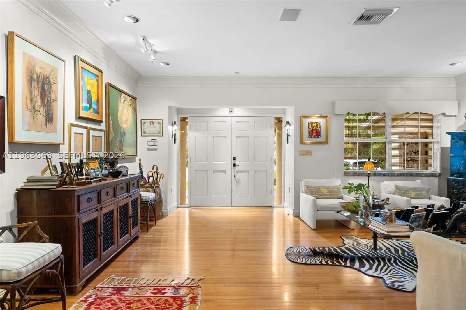 4+1 Müstakil ev — 1255 Algardi Ave, Coral Gables, FL 33146