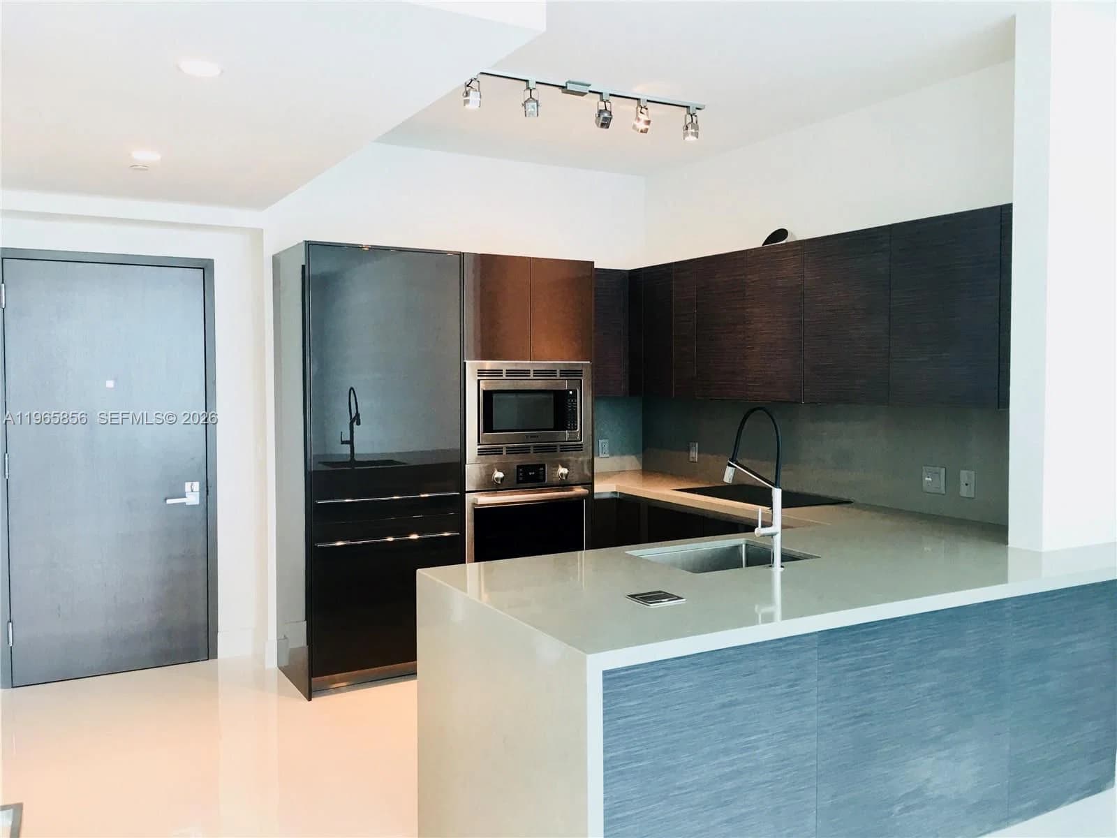 1+1 Condo — 1080 Brickell Ave #2607, Miami, FL 33131