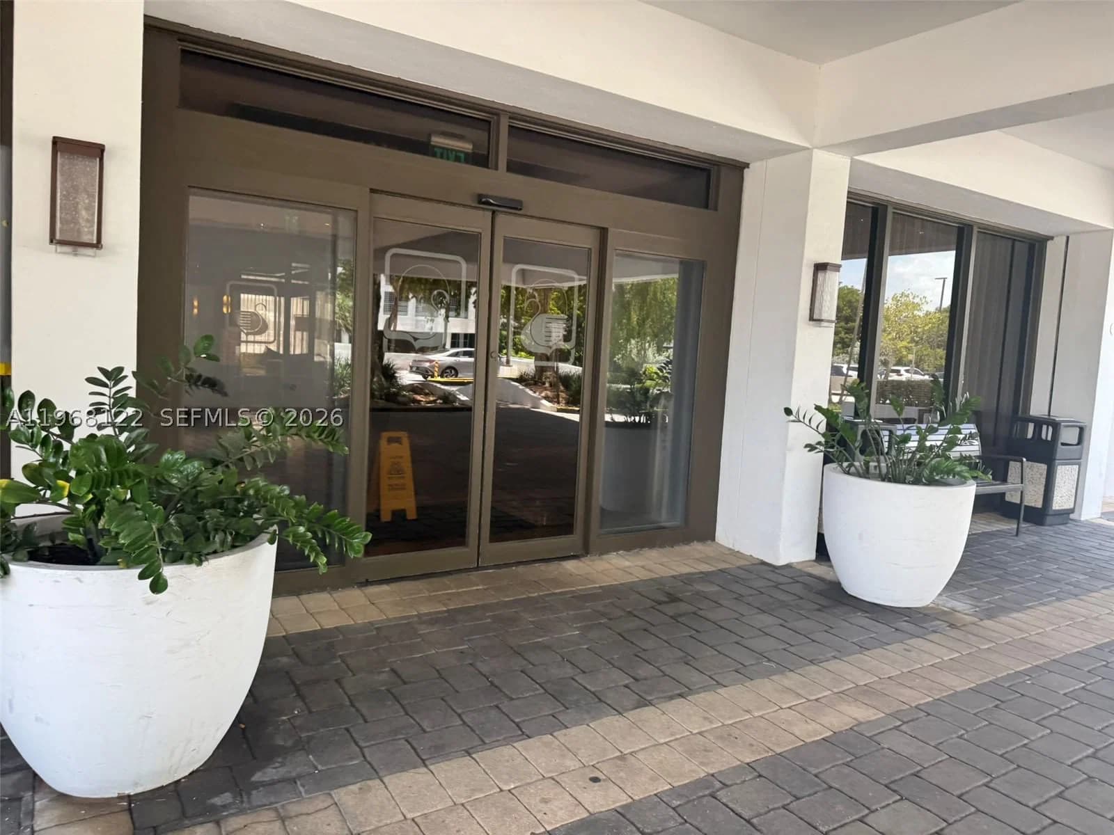 1-bedroom Condo — 600 36th St #820, Miami, FL 33137