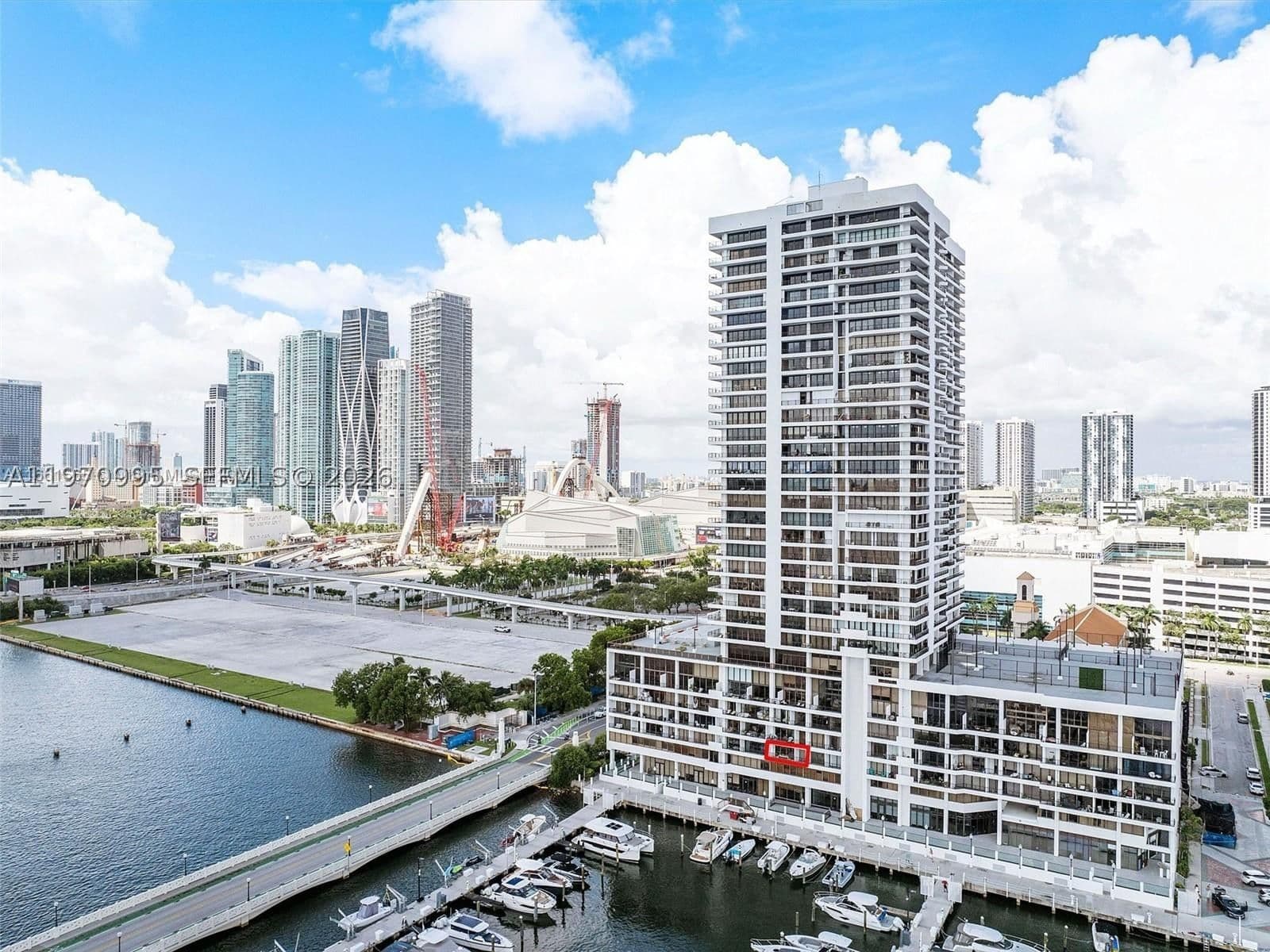 Condo — 555 15th St #408, Miami, FL 33132