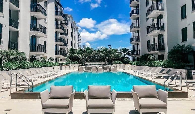 1+1 Condo — 301 Altara Ave #805, Coral Gables, FL 33146