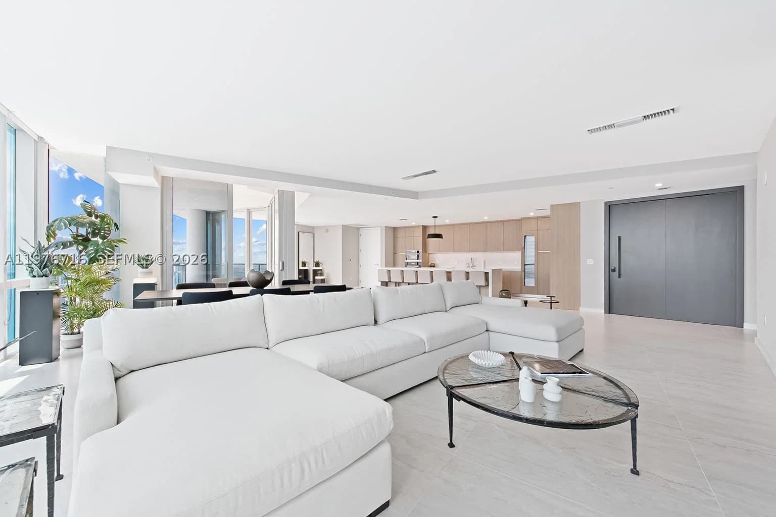 4-bedroom Condo — 851 1st Ave #PH 5402, Miami, FL 33132