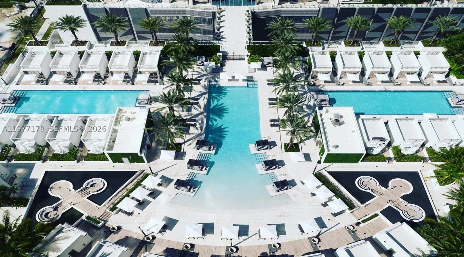 3-bedroom Condo — 851 1st Ave #811, Miami, FL 33132