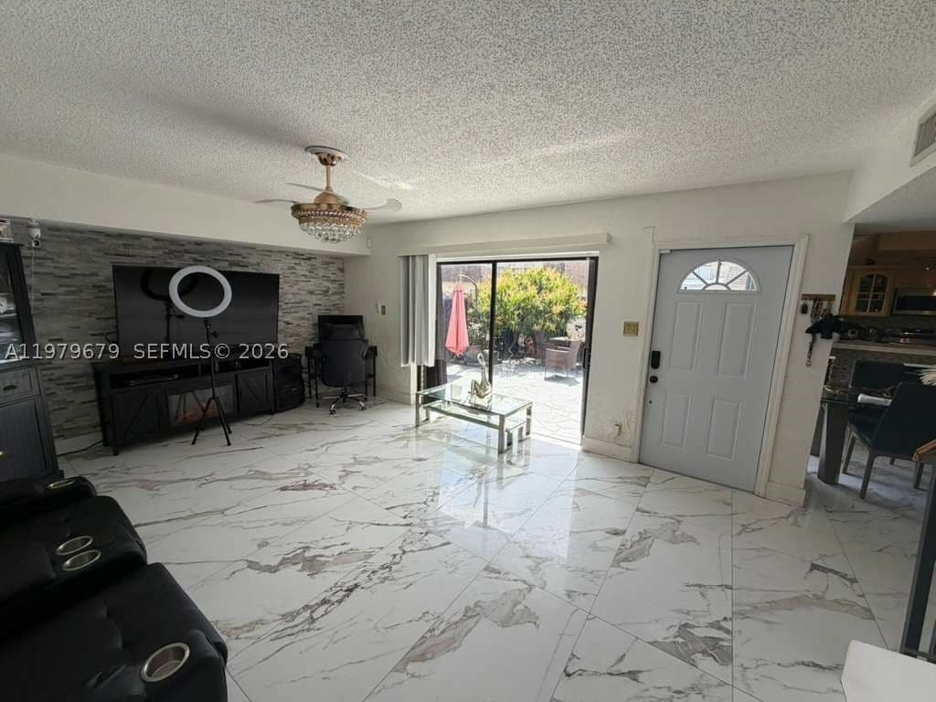 2+1 Condo — 8209 23rd Ct #17C, North Lauderdale, FL 33068