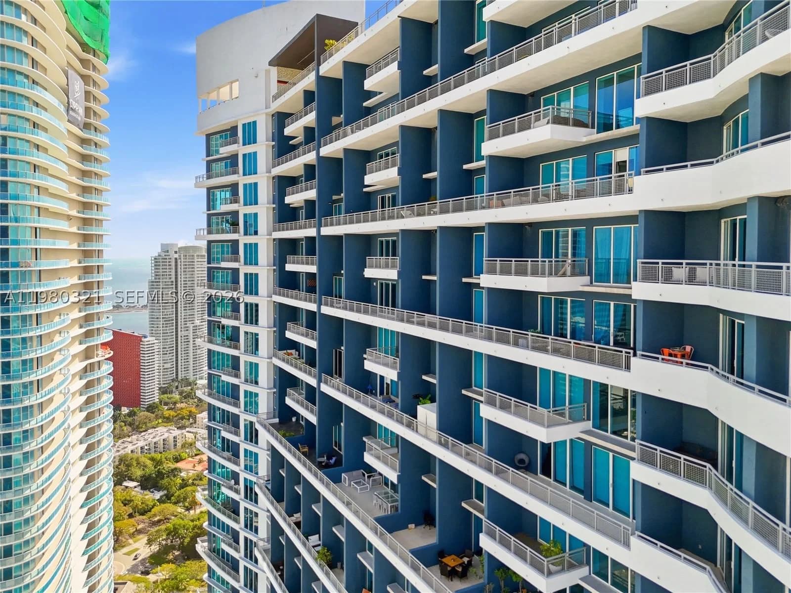 1+1 Condo — 60 13th St #4414, Miami, FL 33130
