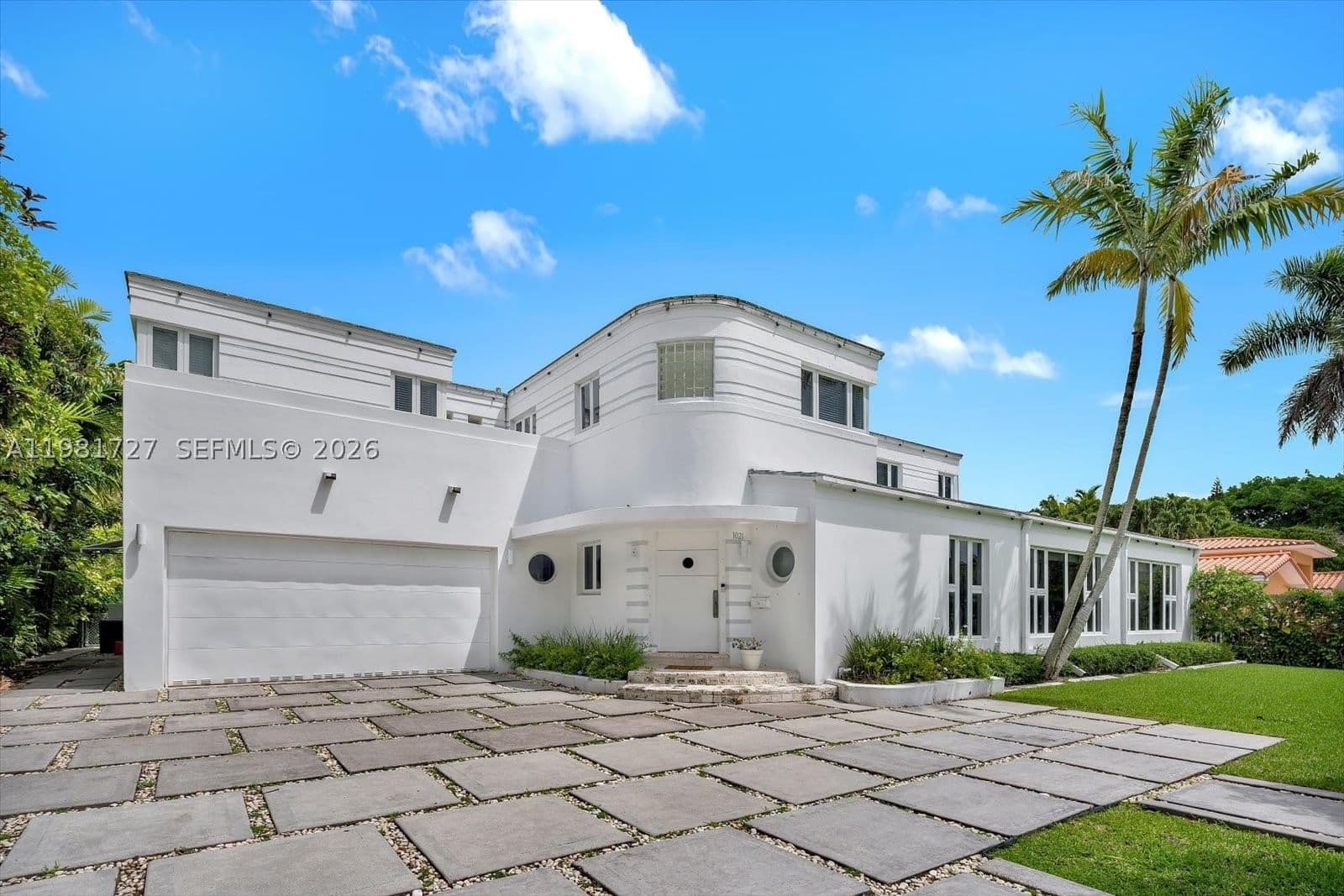 6+1 Müstakil ev — 1021 Greenway Dr, Coral Gables, FL 33134