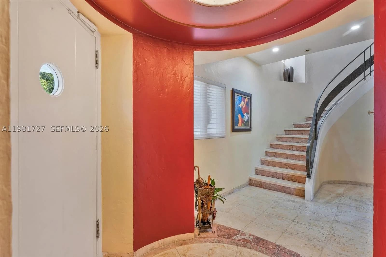 6+1 Müstakil ev — 1021 Greenway Dr, Coral Gables, FL 33134