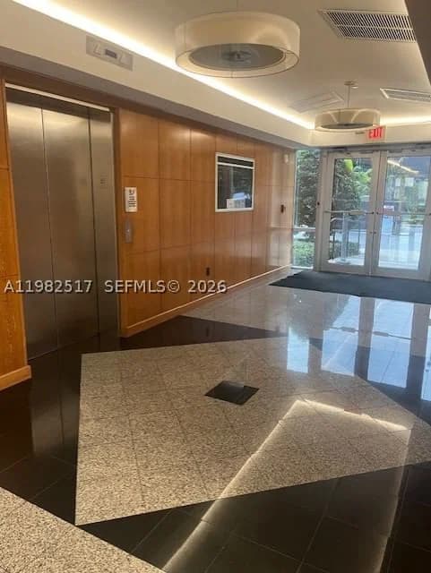 Mülk — 2500 107th Ave #400, Doral, FL 33172