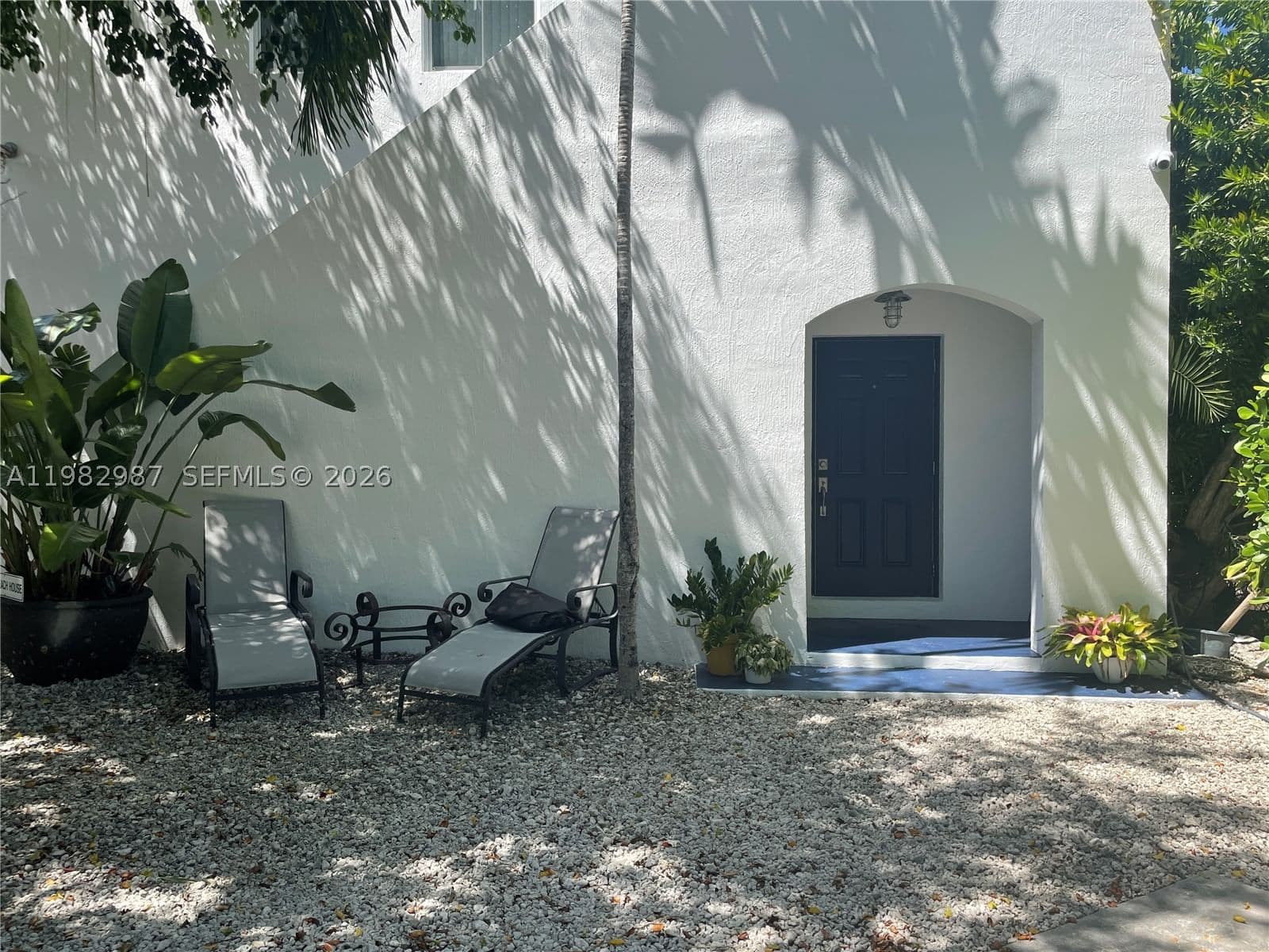 2-bedroom Property — 3421 25th St #01, Miami, FL 33133