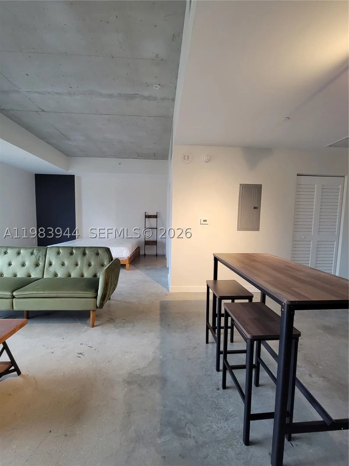 1-bedroom Condo — 151 1st St #1507, Miami, FL 33131