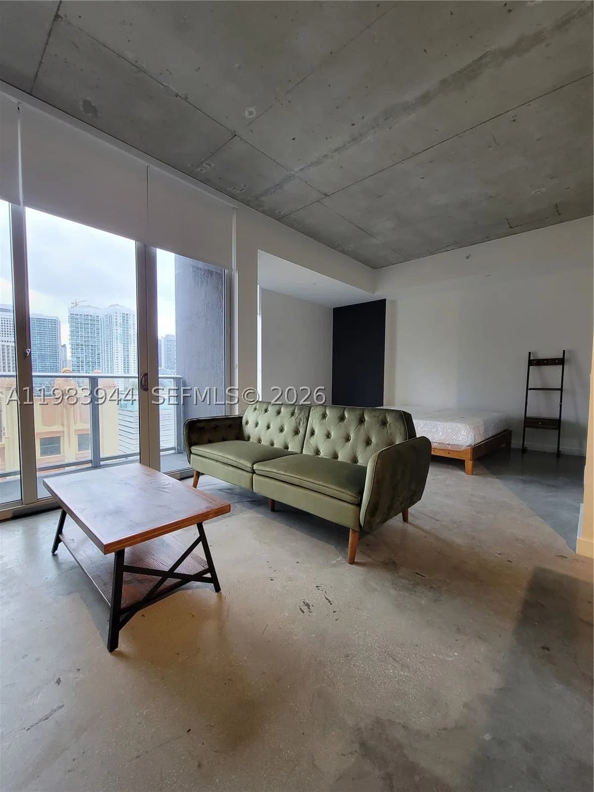 1-bedroom Condo — 151 1st St #1507, Miami, FL 33131