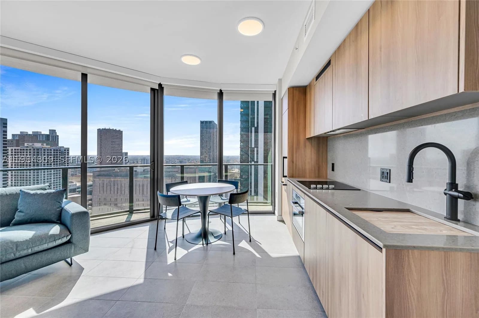 1+1 Condo — 121 5th St #3005, Miami, FL 33130