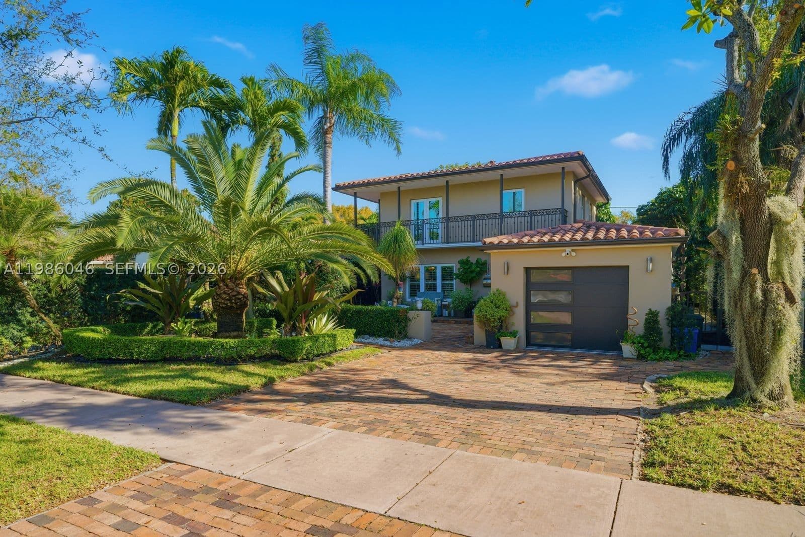 3+1 Müstakil ev — 430 Candia Ave, Coral Gables, FL 33134