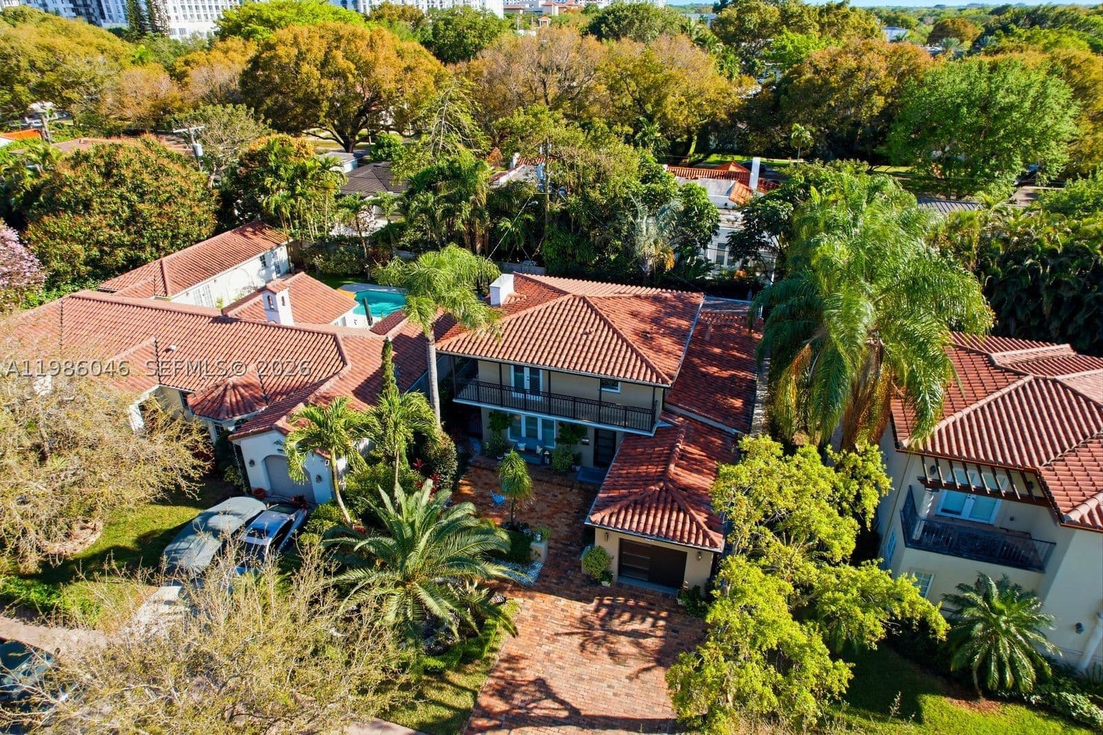 3+1 Müstakil ev — 430 Candia Ave, Coral Gables, FL 33134