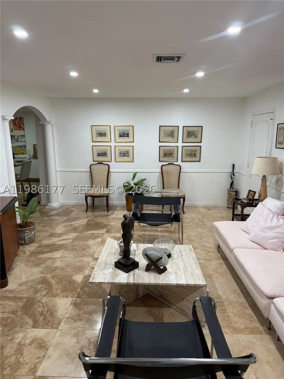 3+1 Müstakil ev — 1208 Bird Rd, Coral Gables, FL 33146