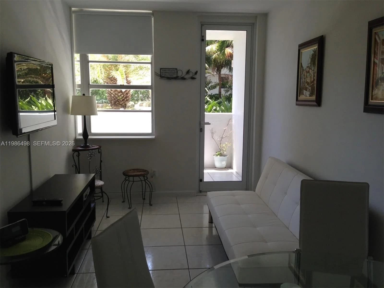 1-bedroom Condo — 100 Lincoln Rd #336, Miami Beach, FL 33139