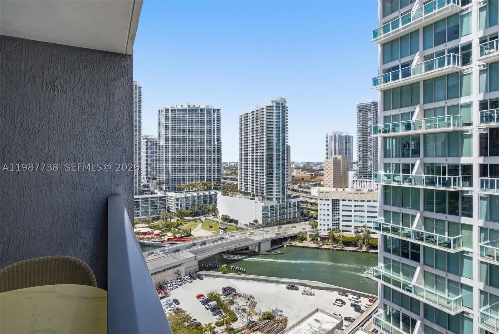 1+1 Condo — 31 6th St #2504, Miami, FL 33131