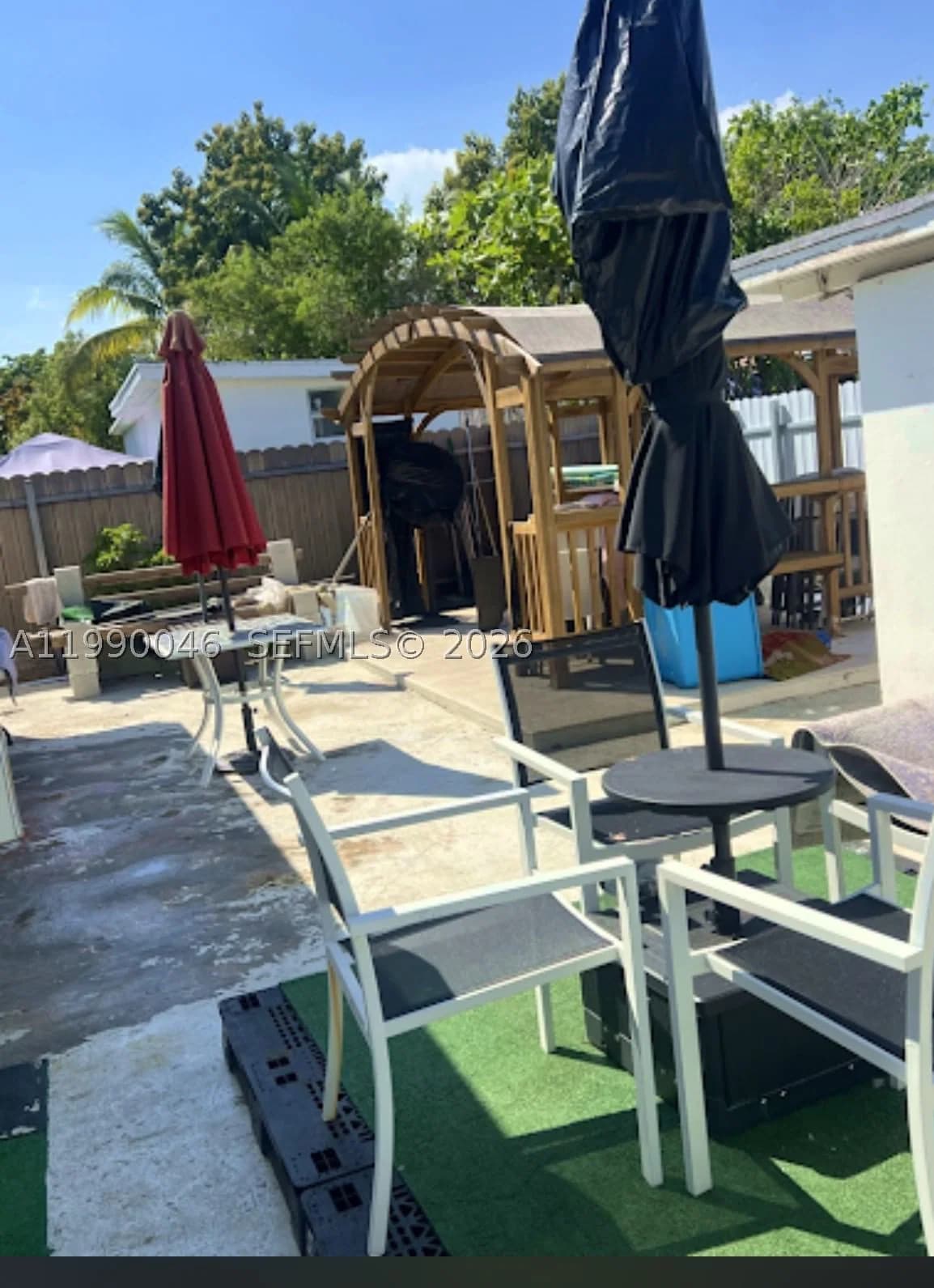 Dubleks — 2373 33rd St, Miami, FL 33142