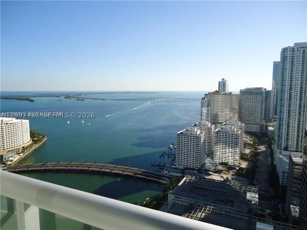 1+1 Condo — 495 Brickell Ave #3909, Miami, FL 33131