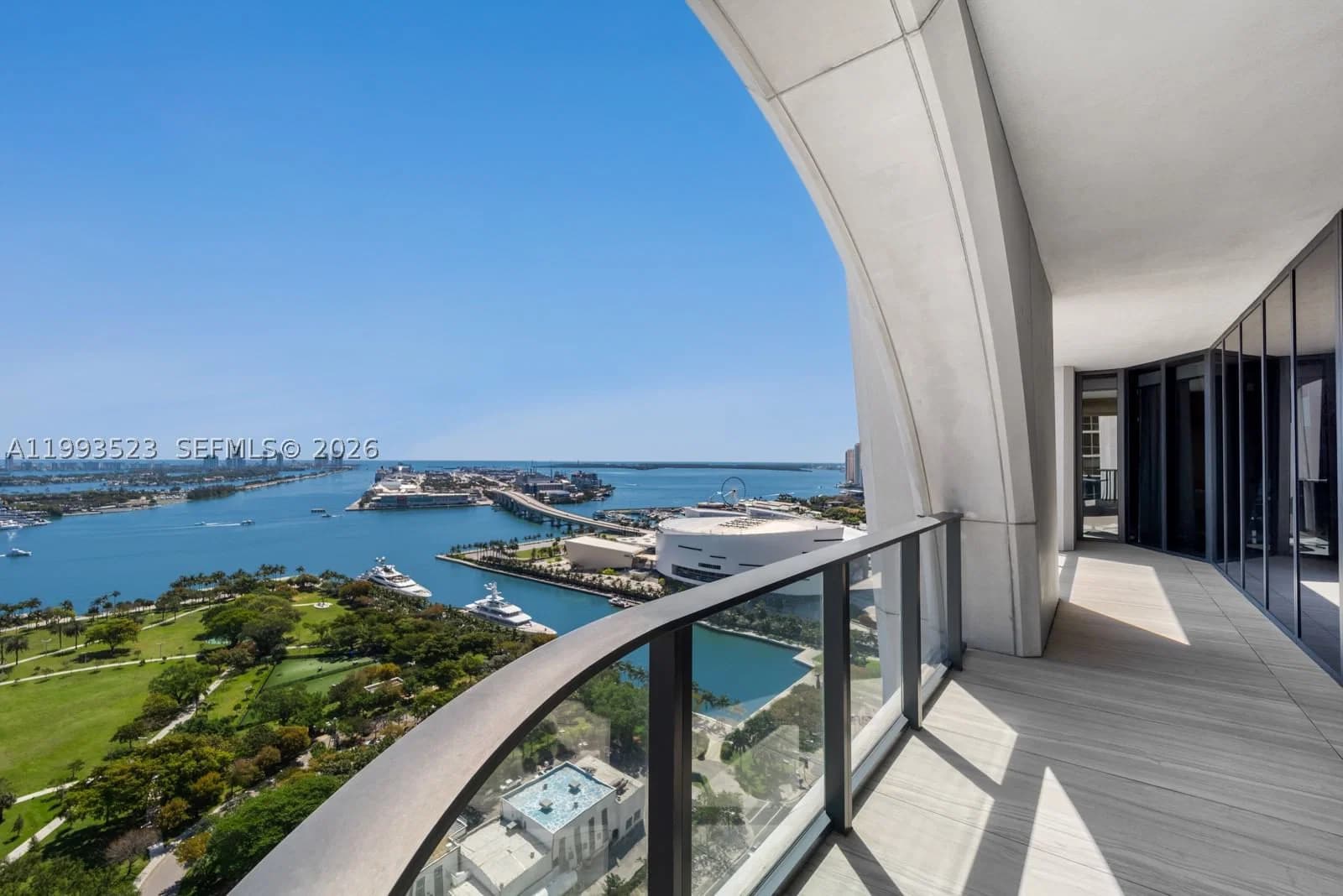 4-bedroom Condo — 1000 Biscayne Blvd #2702, Miami, FL 33132