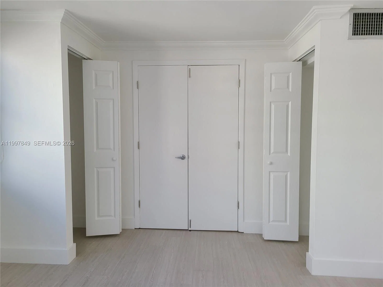 2+1 Condo — 999 Brickell Bay Dr #1207, Miami, FL 33131