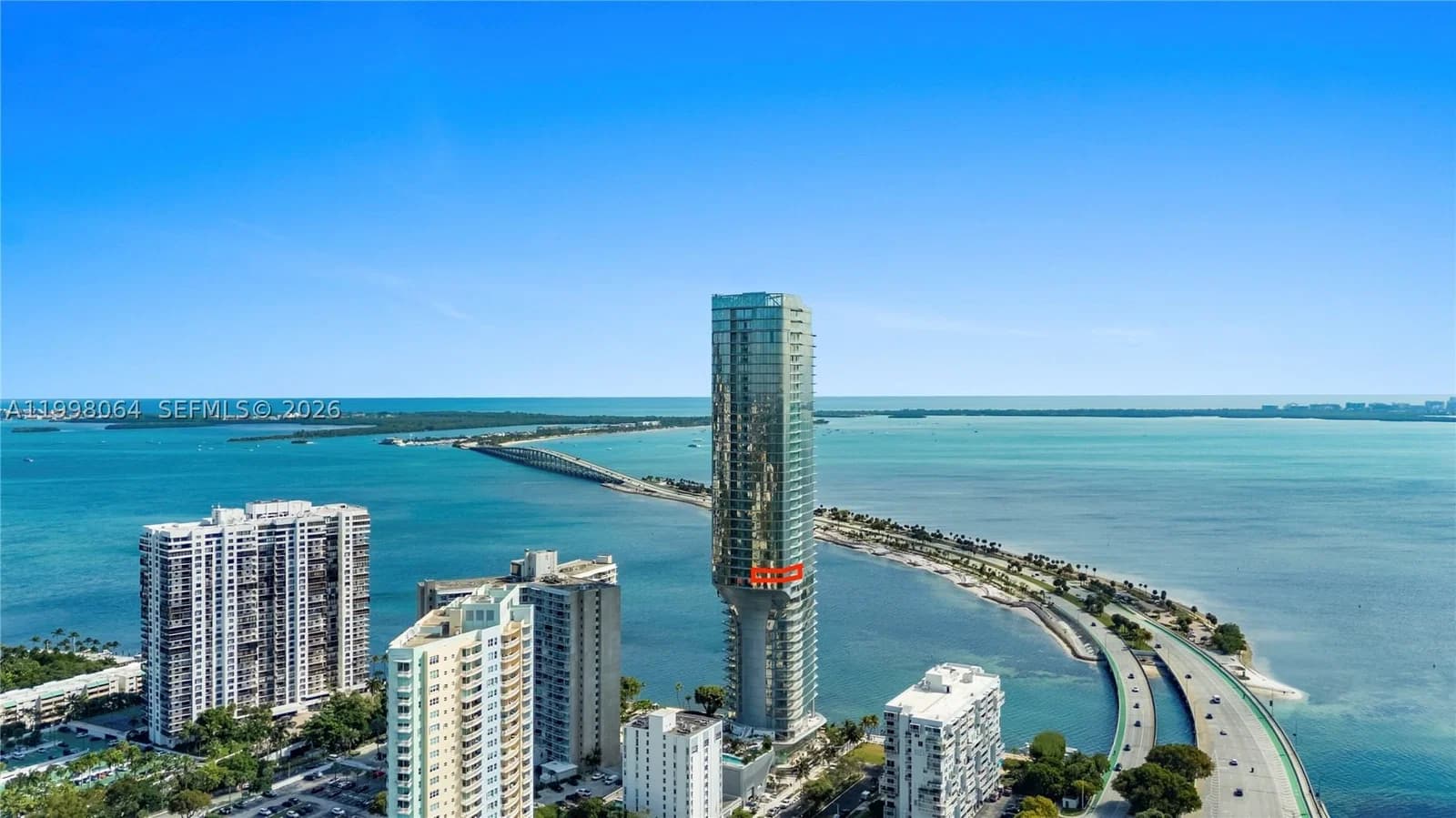 3-bedroom Condo — 175 25 Rd #2003, Miami, FL 33129
